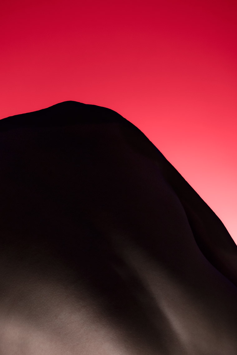 Felix Ossa - Andes - Photography Installation - Abstract form of a mountain