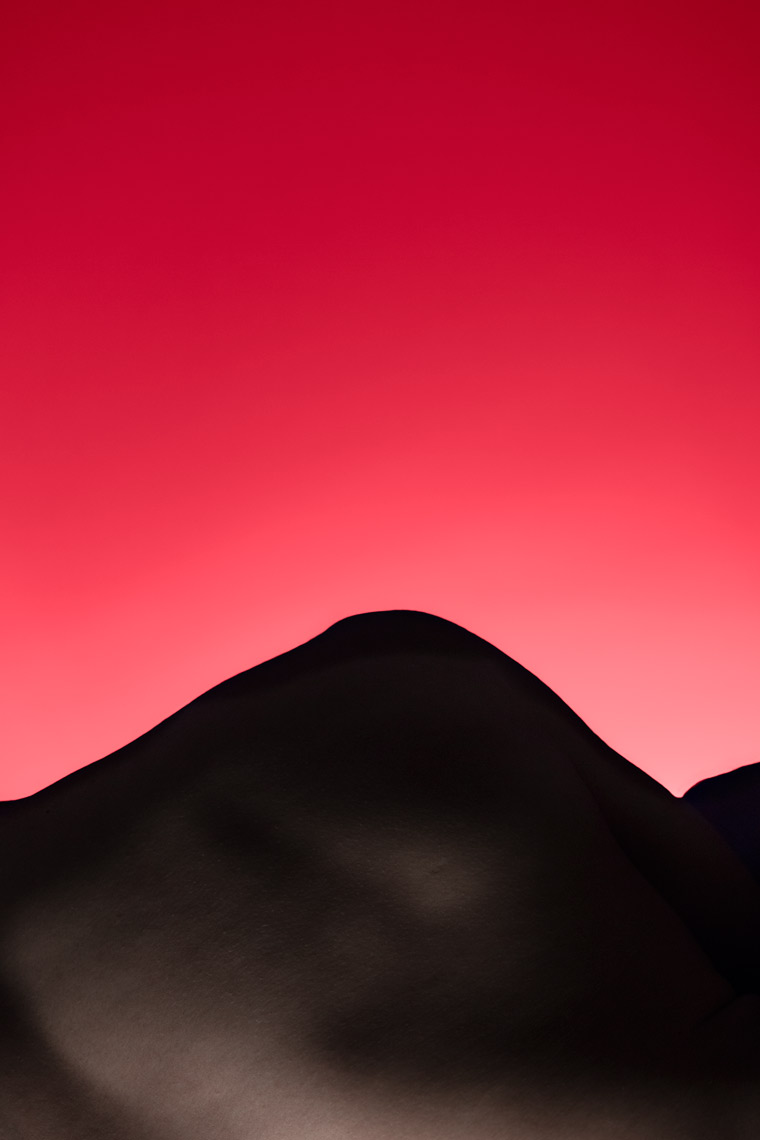 Felix Ossa - Andes - Photography Installation - Abstract form of a mountain